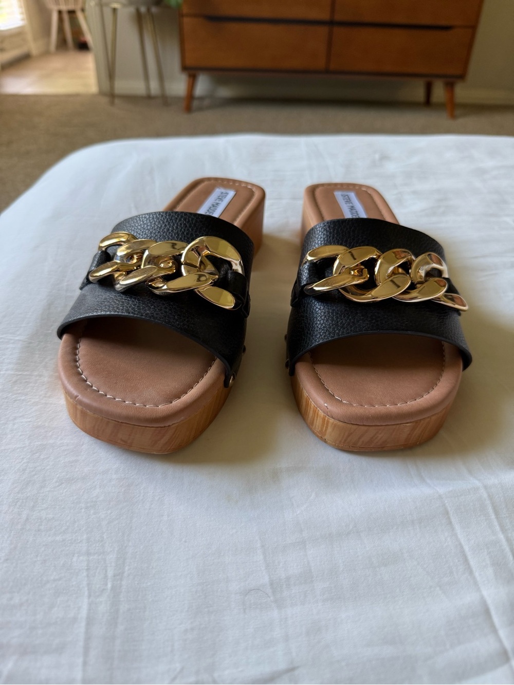 Steve Madden Black Slide Sandals with Gold Chain Accent - Picture 2 of 3